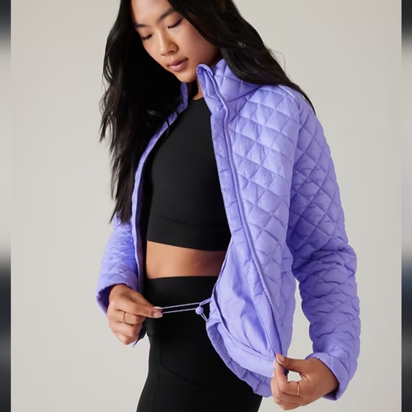 Athleta Whisper Featherless Puffer Jacket Madeira purple size Small Petite - Picture 2 of 9